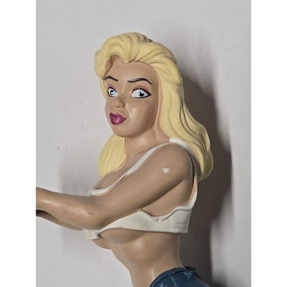 VINTAGE Bottoms Up R. Demars for Ganz Beer/Soda Can Holder Pin Up Figure - Picture 5 of 8